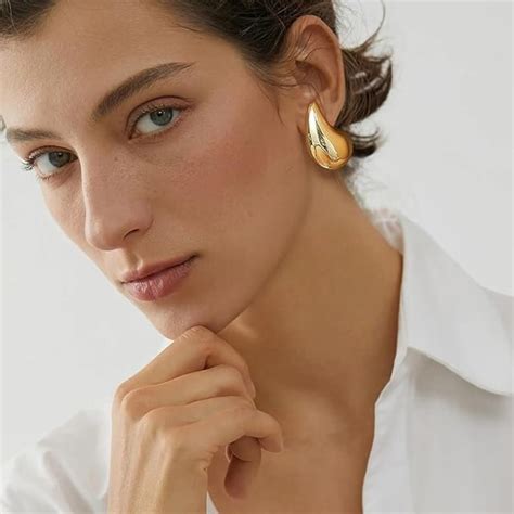 teardrop earrings bottega